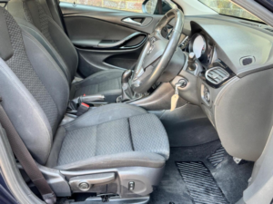 2018 Vauxhall Astra 1.0i Turbo Ecotec Sri Euro 6 (s/s) 5dr in Blue — image 3