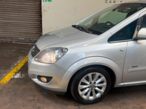 2014 Vauxhall Zafira 1.7 Cdti Ecoflex Design Euro 5 5dr (snav) in Silver — image 4