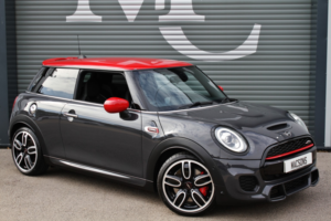 2019 MINI Hatch 2.0 Hatch John Cooper Works in Grey — image 2