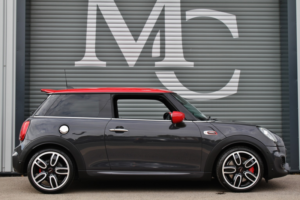 2019 MINI Hatch 2.0 Hatch John Cooper Works in Grey — image 5