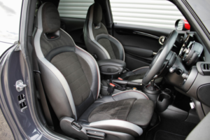 2019 MINI Hatch 2.0 Hatch John Cooper Works in Grey — image 6