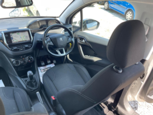 2016 Peugeot 208 1.2 Puretech Allure Premium Euro 6 5dr in Silver — image 5