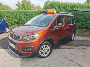 2019 Peugeot Rifter 1.5 Bluehdi Allure Standard MPV Euro 6 5dr in Bronze — image 3