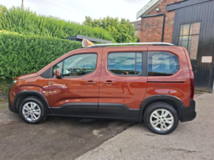 2019 Peugeot Rifter 1.5 Bluehdi Allure Standard MPV Euro 6 5dr in Bronze — image 5