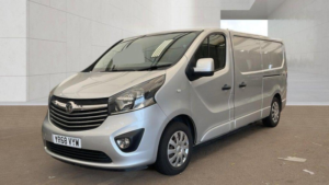 2018 Vauxhall Vivaro 1.6 Cdti 2900 Biturbo Ecotec Sportive L2 H1 Euro 6 (s/s) 5dr in Silver — image 2