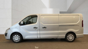 2018 Vauxhall Vivaro 1.6 Cdti 2900 Biturbo Ecotec Sportive L2 H1 Euro 6 (s/s) 5dr in Silver — image 5