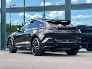 2024 Aston Martin Dbx 4.0 V8 707 in Green — image 2