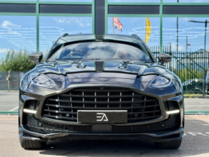 2024 Aston Martin Dbx 4.0 V8 707 in Green — image 5