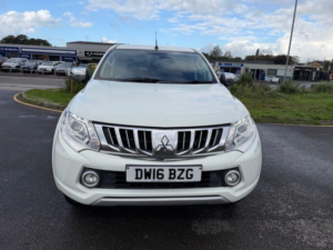 2016 Mitsubishi L200 2.4 Di-D Dc Warrior Auto 4WD Euro 5 4dr in White — image 2