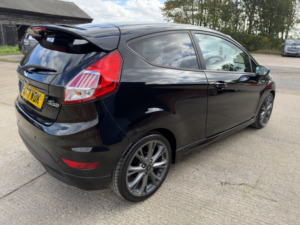 2017 Ford Fiesta 1.0 T Ecoboost St-Line in Black — image 5