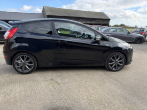 2017 Ford Fiesta 1.0 T Ecoboost St-Line in Black — image 6