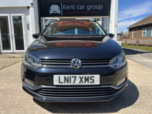 2017 Volkswagen Polo 1.2 Tsi Bluemotion Tech Match Edition in Black — image 6