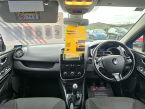 2014 Renault Clio 1.2 16v Dynamique Medianav Hatchback 5dr Petrol Manual Euro 5 (75 Ps) in Blue — image 5