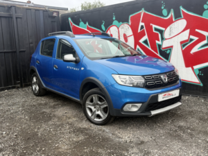 2017 Dacia Sandero Stepway 0.9 Tce Ambiance Hatchback 5dr Petrol Manual Euro 6 (s/s) (90 Ps) in Blue — image 2