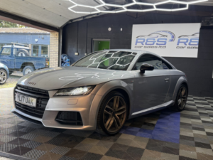 2017 Audi Tt 2.0 Tdi Black Edition in Silver — image 4