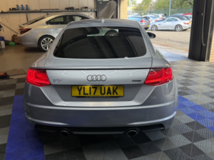 2017 Audi Tt 2.0 Tdi Black Edition in Silver — image 6