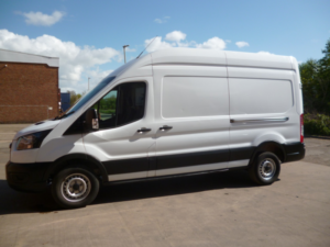 2022 Ford Transit 2.0 Transit Leader Van 350 L3 2.0l Ecoblue 130ps Hybrid Fwd 6 Speed Manual in White — image 4