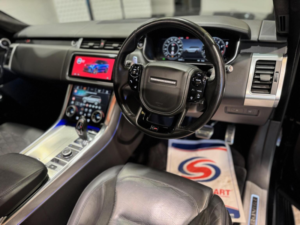 2020 Land Rover Range Rover Sport 5.0 P575 V8 Svr Auto 4WD Euro 6 (s/s) 5dr in Black — image 2