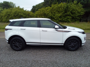 2019 Land Rover Range Rover Evoque 2.0 D150 R-Dynamic in White — image 4