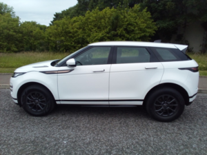 2019 Land Rover Range Rover Evoque 2.0 D150 R-Dynamic in White — image 5