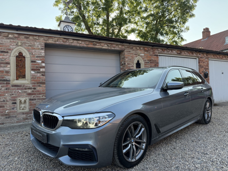 2019 BMW 5 Series 2.0 520d M Sport Touring in Blue — image 1