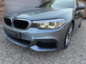 2019 BMW 5 Series 2.0 520d M Sport Touring in Blue — image 5