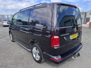 2016 Volkswagen Transporter 2.0 Bitdi T32 Highline DSG Kombi. 6 Seat. Tailgate. Blackberry Metallic. in Purple — image 3