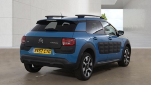 2017 Citroen C4 Cactus 1.2 Puretech Flair Blue 5dr 1 Keeper+satnav in Blue — image 2