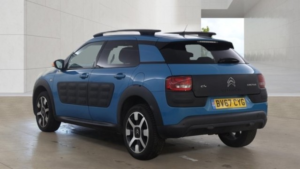 2017 Citroen C4 Cactus 1.2 Puretech Flair Blue 5dr 1 Keeper+satnav in Blue — image 4