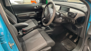 2017 Citroen C4 Cactus 1.2 Puretech Flair Blue 5dr 1 Keeper+satnav in Blue — image 5