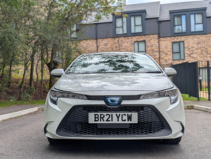 2021 Toyota Corolla 1.8 Vvt-H 5dr Petrol Hybrid in Silver — image 2