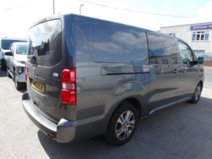 2022 Vauxhall Vivaro 2.0 Turbo D 3100 Elite Crew Van Auto L2 H1 Euro 6 (s/s) 6dr in Grey — image 6