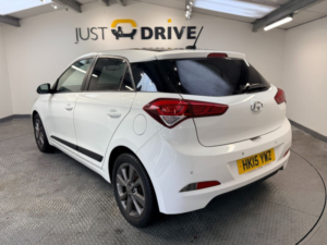 2015 Hyundai I20 1.4 Premium Se Hatchback 5dr Petrol Manual Euro 6 (100 Ps) in White — image 4