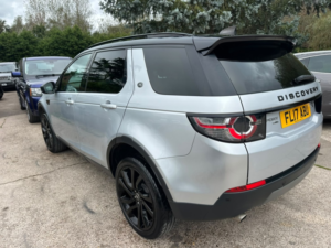2017 Land Rover Discovery Sport 2.0 Td4 Hse Black in Silver — image 3