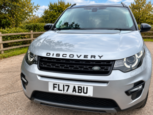 2017 Land Rover Discovery Sport 2.0 Td4 Hse Black in Silver — image 4