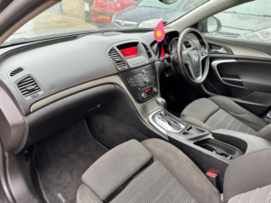 2011 Vauxhall Insignia 2.0 Cdti Exclusiv in Grey — image 3