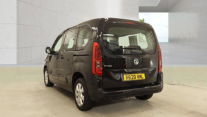 2020 Vauxhall Combo Life 1.5 Turbo D Blueinjection Energy Auto Euro 6 (s/s) 5dr in Black — image 3