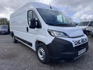 2025 Fiat Ducato 2.2 Ducato Maxi 35 L4h2 Mjet3 140ps Xlwb. Only 11600 Miles in White — image 2