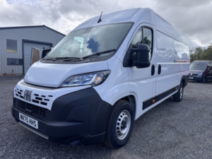 2025 Fiat Ducato 2.2 Ducato Maxi 35 L4h2 Mjet3 140ps Xlwb. Only 11600 Miles in White — image 5