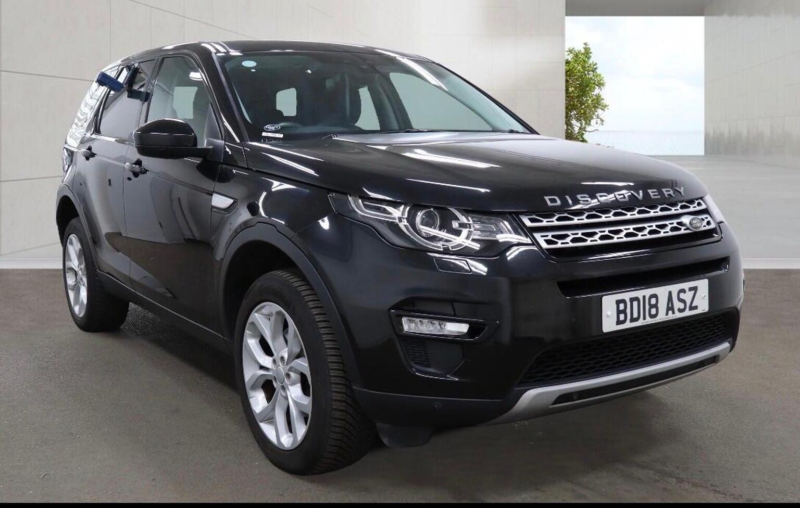 2018 Land Rover Discovery Sport 2.0 Td4 Hse Auto 4WD Euro 6 (s/s) 5dr in Black — image 1