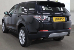 2018 Land Rover Discovery Sport 2.0 Td4 Hse Auto 4WD Euro 6 (s/s) 5dr in Black — image 3