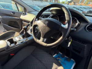 2015 Peugeot 3008 1.6 Hdi Active Euro 5 5dr in Grey — image 3
