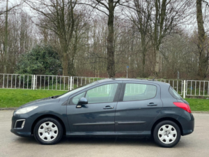 2012 Peugeot 308 1.6 E-Hdi Access Egc Euro 5 (s/s) 5dr in Blue — image 4