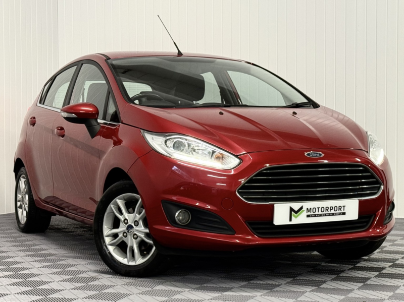 2015 Ford Fiesta 1.0 Zetec in Red — image 1