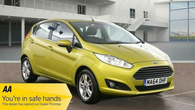 2014 Ford Fiesta 1.6 Zetec Powershift Euro 5 5dr in Yellow — image 1