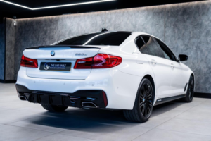 2019 BMW 5 Series 2.0 520d Mht M Sport Auto Euro 6 (s/s) 4dr in White — image 3