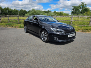 2014 Kia Optima 1.7 Crdi Ecodynamics 2 Euro 5 (s/s) 4dr in Black — image 4