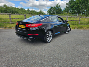 2014 Kia Optima 1.7 Crdi Ecodynamics 2 Euro 5 (s/s) 4dr in Black — image 6
