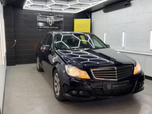 2011 Mercedes-Benz C Class 2.1 C200 Cdi Blueefficiency Se in Blue — image 4