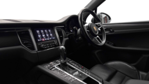 2018 Porsche Macan 2.0 T in Grey — image 3